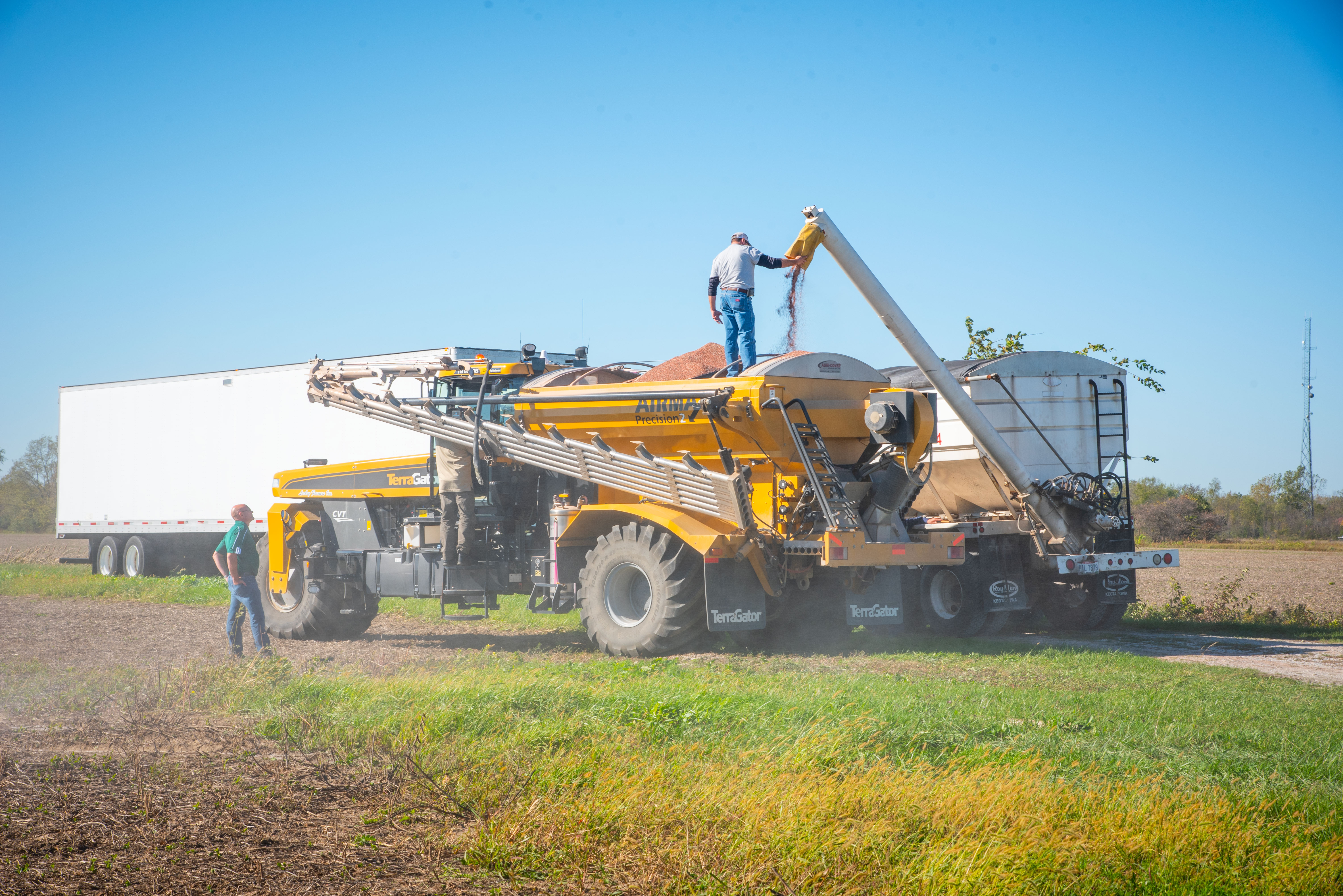 Now available in Agworld: Shapefile Soil Sample Import, Blend Tables, and Target Analysis Blend Calculator